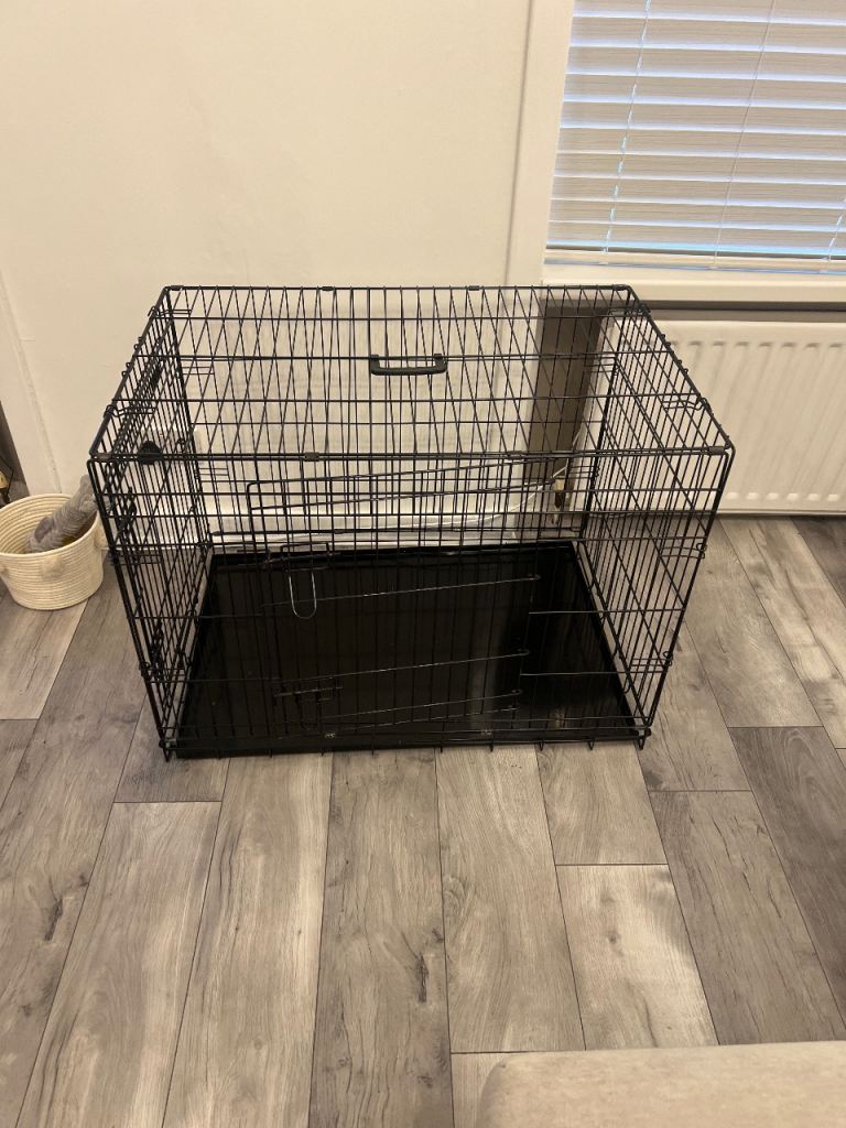 Medium/large dog crate 