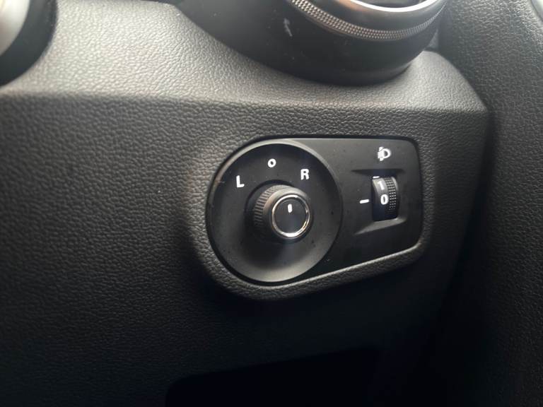  MG ZS 1.5 Vti Tech Exclusive Suv 5dr Petrol Manual Euro 6 s/s 106 Ps Petrol