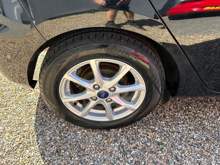 2017 Ford Fiesta 1.1 Zetec 5dr HATCHBACK Petrol Manual