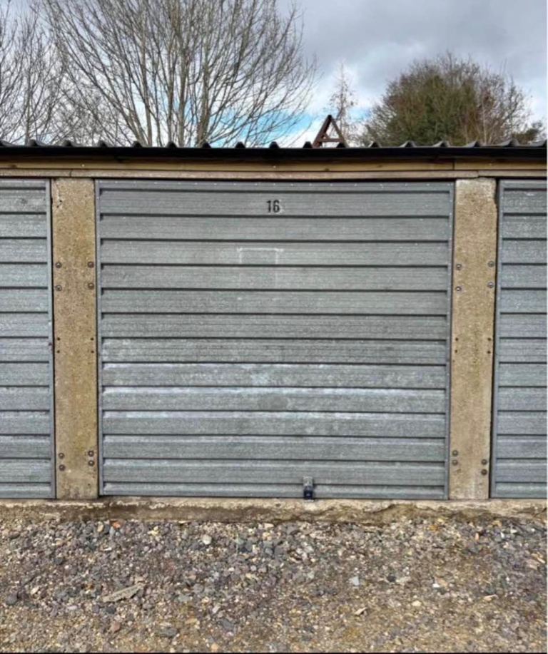 Garage for rent Swindon 