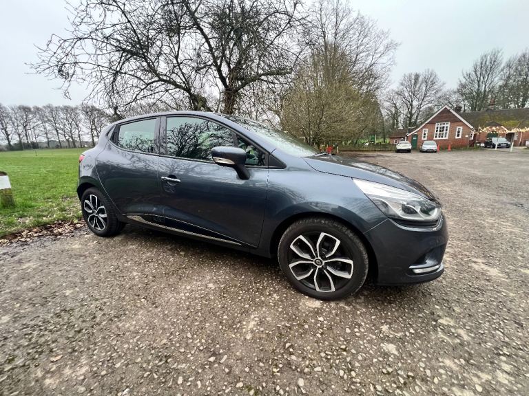 2019 Renault Clio 90 Play 1 owner 5 door hatchback New cambelt FSH A1 condition super mini 
