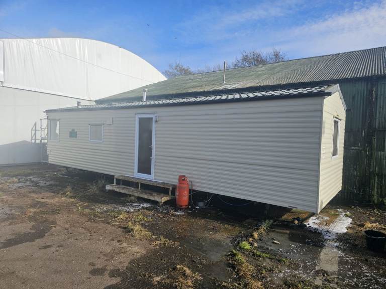 Willerby Summer 35ft x 10ft  3 Bed Mobile Home - Reduced must go 