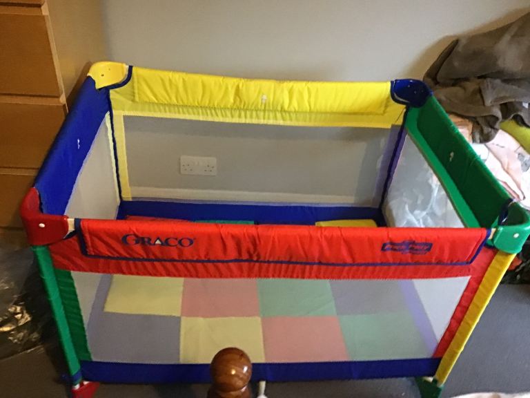 Graco pack and play travel cot