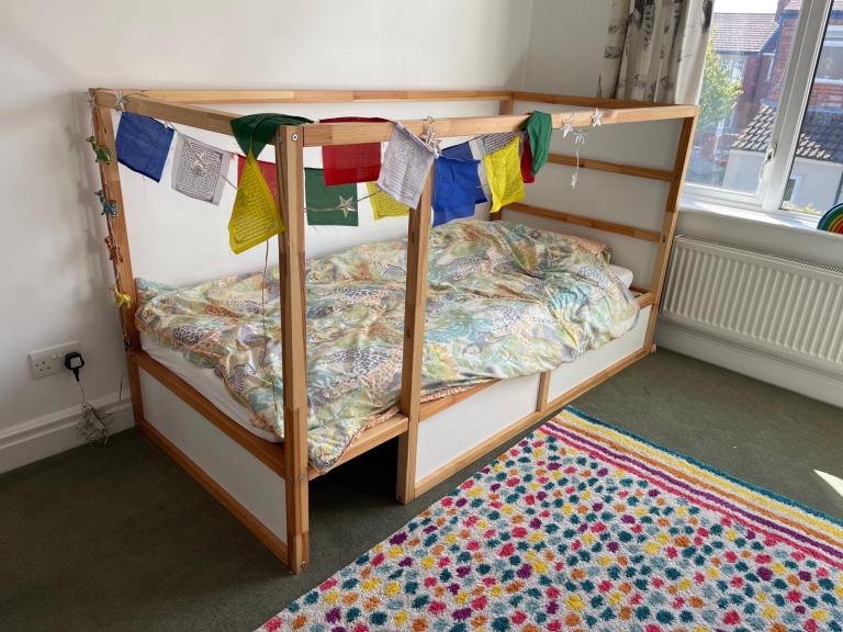 Children’s bed