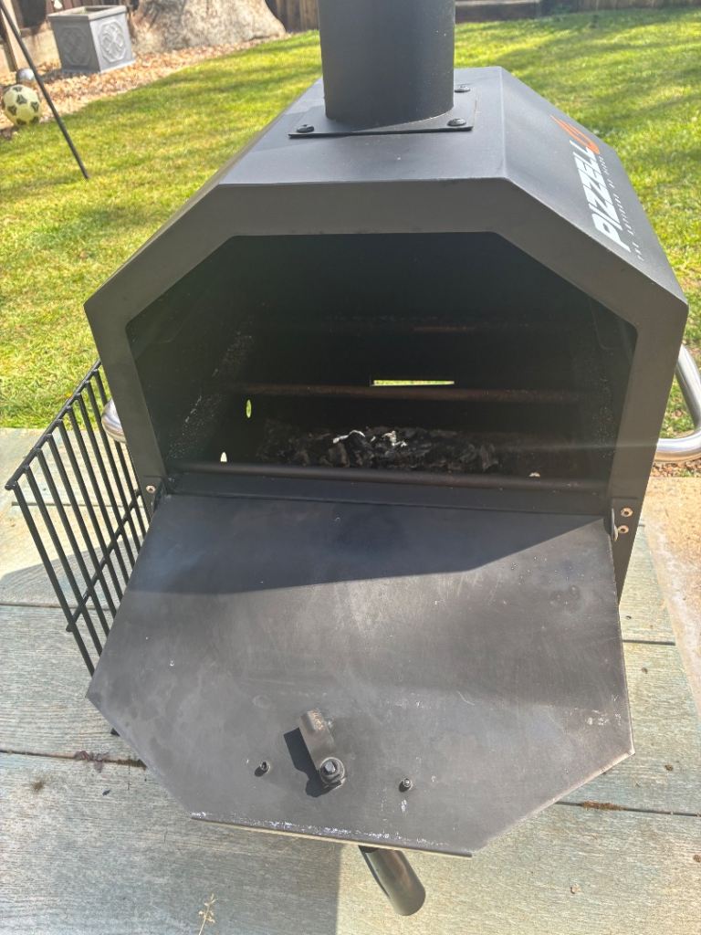 Pizza oven