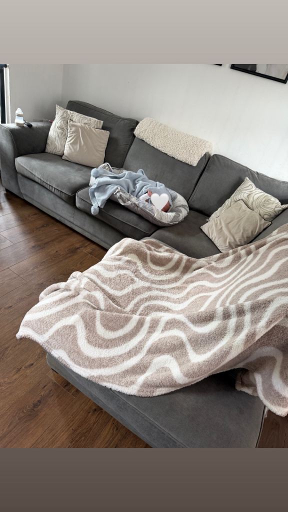Grey corner sofa 