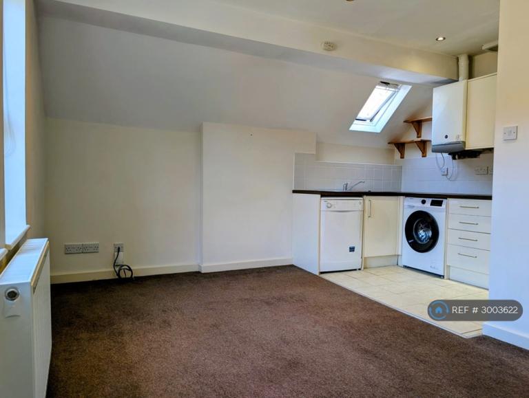 2 bedroom flat in Cowbridge Road East, Cardiff, CF11 (2 bed) (#3003622)