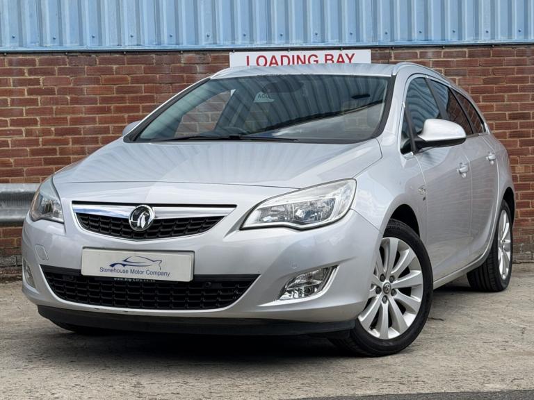 VAUXHALL ASTRA 1.6 16V SE 2011