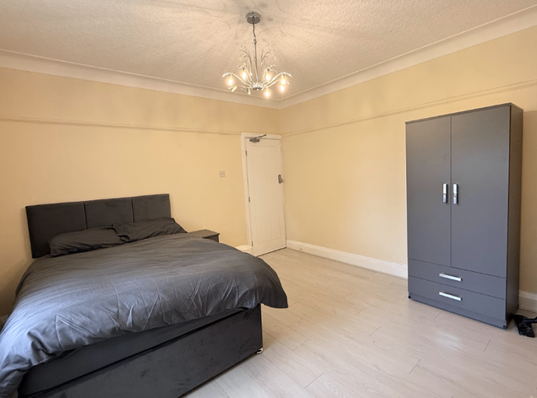 Affordable and fully supported housing is now available in Manchester! 🏡