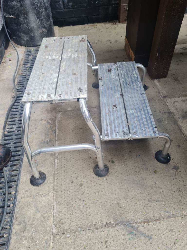 Caravan step ladder 