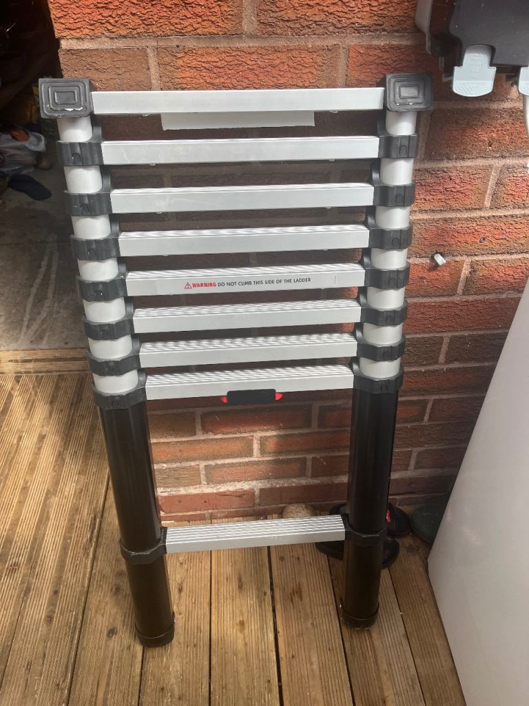 Metal ladder