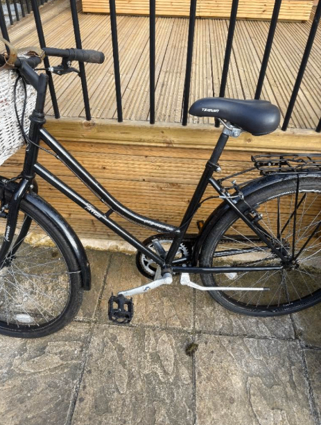 Ladies Hybrid Terrain Bicycle 17'' Frame Ready to Ride with Helmet, Basket etc.