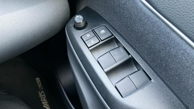 2022 Toyota Yaris Cross 1.5 Hybrid Icon 5dr CVT HATCHBACK PETROL/ELECTRIC Automatic