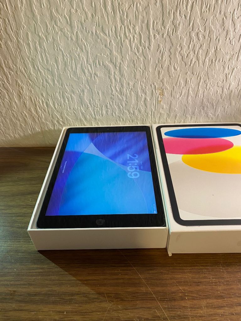 Apple iPad 9th Generation 2021 64GB, Wi-Fi, 10.2 Inch, Space Grey