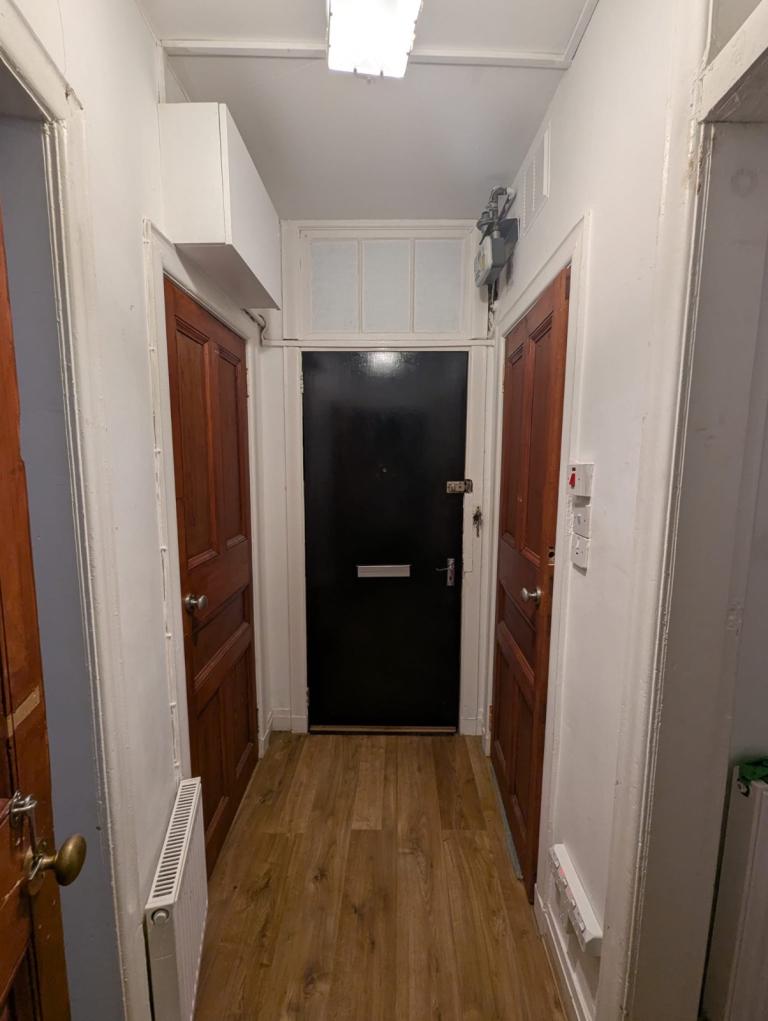 Newlands Road, Glasgow – Fully Furnished Flat ✨