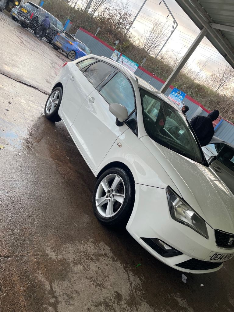 Seat, IBIZA, Estate, 2014, Manual, 1390 (cc), 5 doors