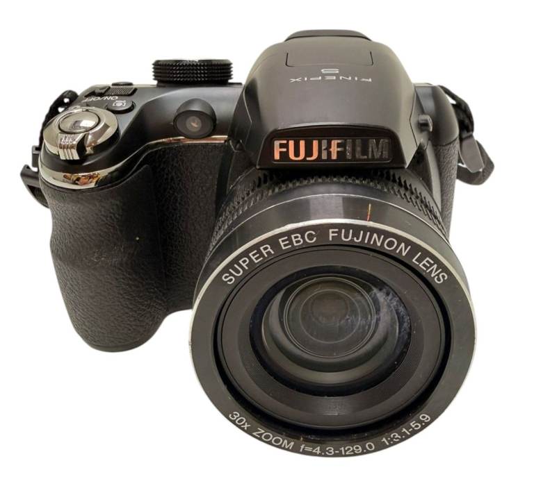 FujiFilm Finepix S4500