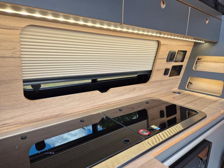 Ford Transit Custom Limited SPEEDS EDITION Camper 130ps 4Berth, HIGH SPEC