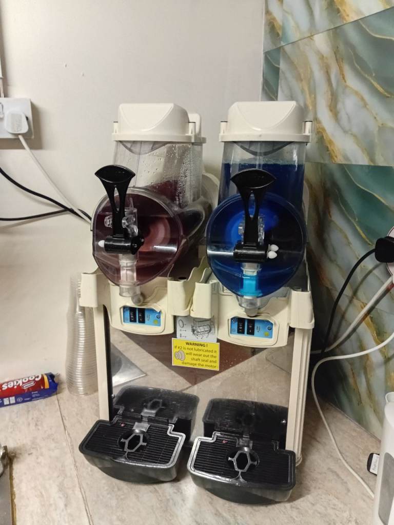 White Double Slushy Machine - Great for Parties!
