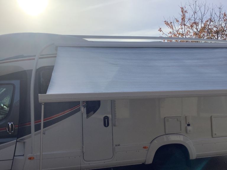 FIAMMA WIND OUT AWNING