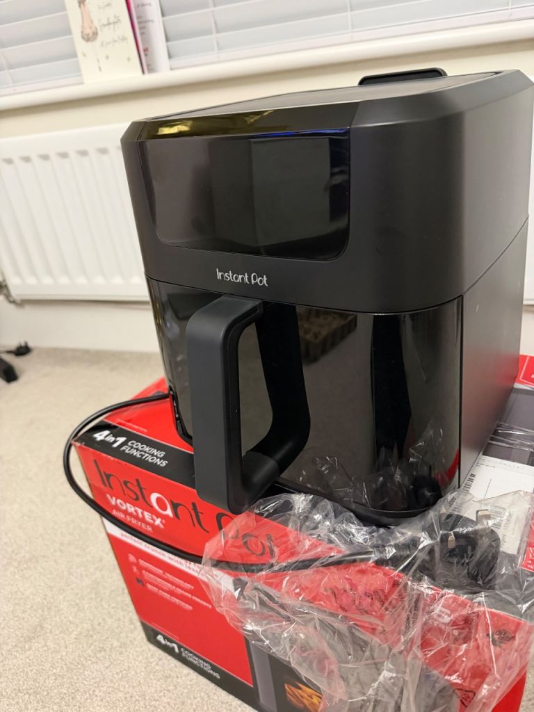 Instant Pot Vortex Air Fryer - Brand New in Box