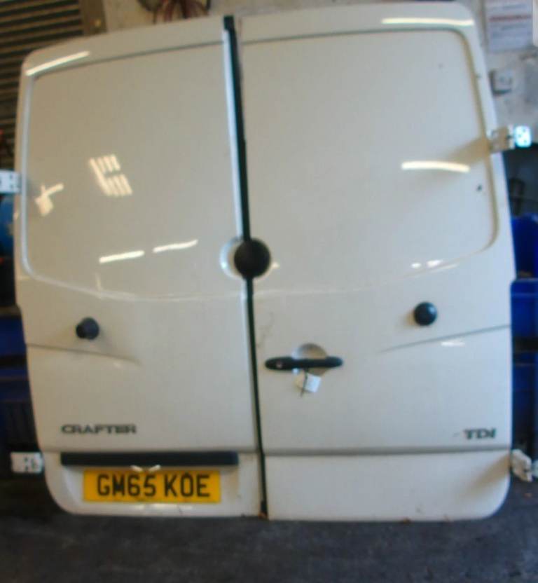 VOLKSWAGEN CRAFTER REAR  DOORS DOOR WHITE  67 INCHES 2006-2016