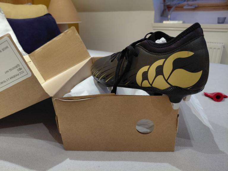 Boys Canterbury Speed Falcon Soft Ground Team Rugby Boots (Size 7.5)