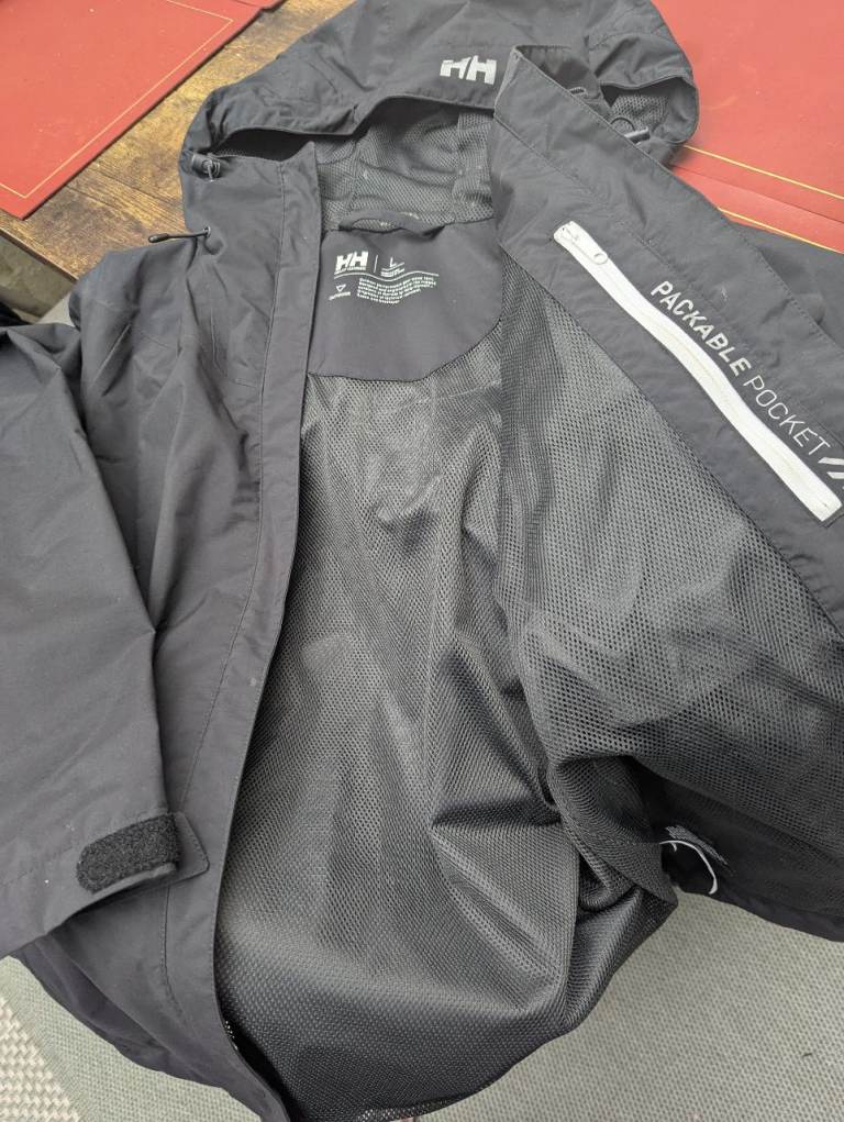 Helly Hansen Men's Seven J Jacket – Black, As Good As New