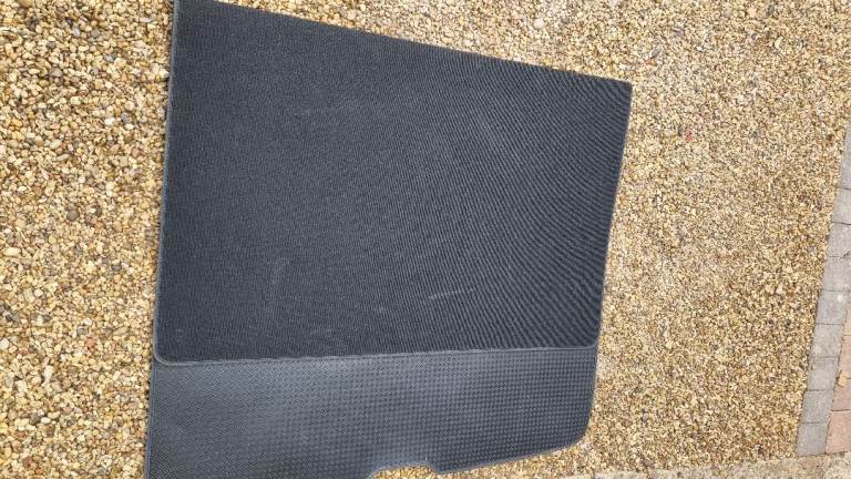 Car boot mat. Reversable