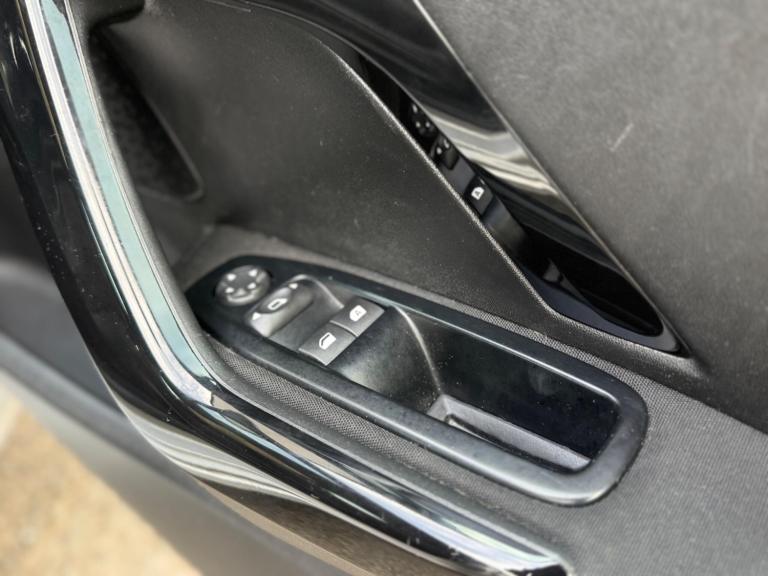 2016 Peugeot 208 1.2 PureTech 82 Active 3dr HATCHBACK PETROL Manual