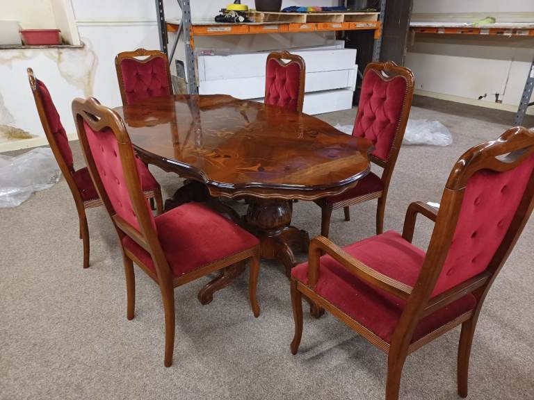 Dining table and 6 chairs