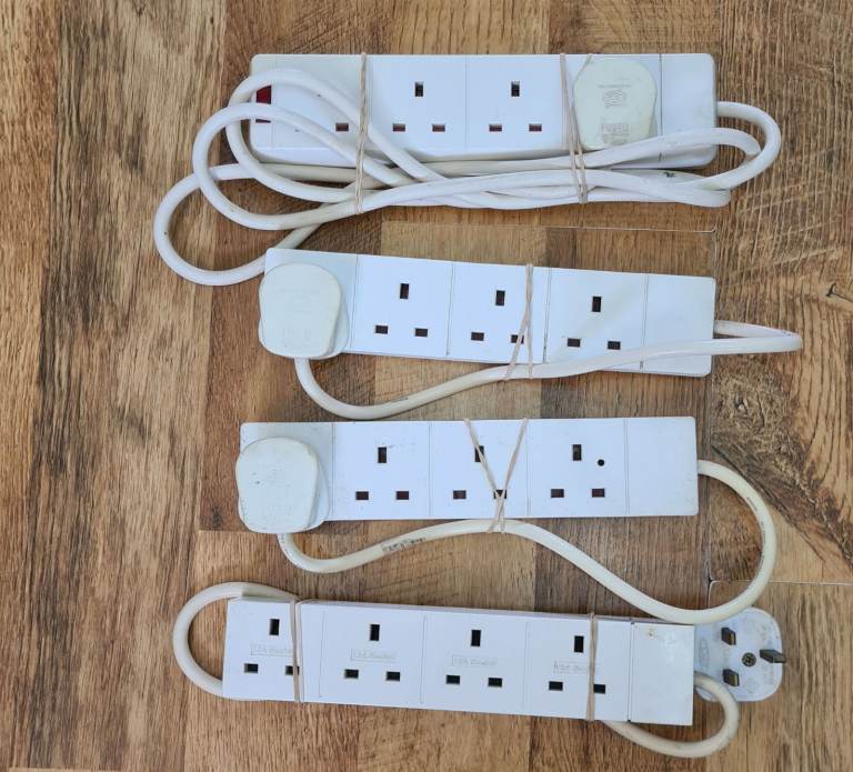 4 X 4 Way Eletric Extension Sockets.