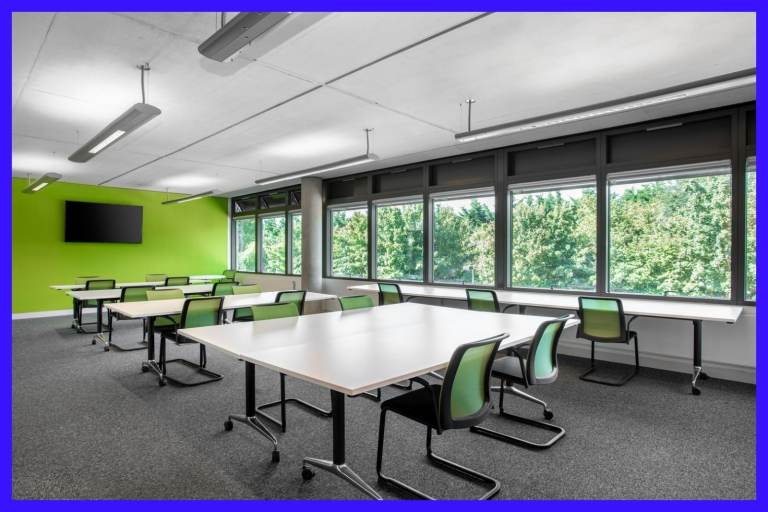 Redhill - RH1 2LZ, Open plan office space for 15 people in Basepoint Holmethorpe Avenue