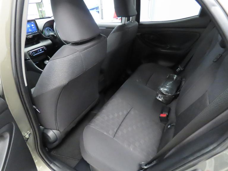 2025 Toyota Yaris 1.5 Hybrid Design 5dr CVT Hatchback Hybrid Automatic