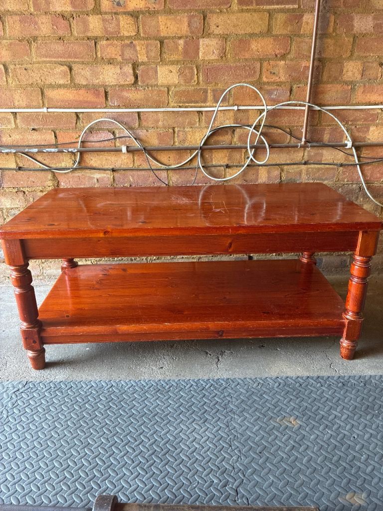 Ducal pine coffee table - free 