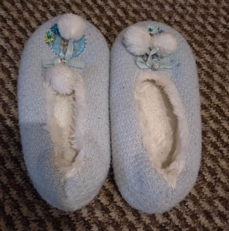 Disney Store Frozen Elsa Slip On Slippers 13-1