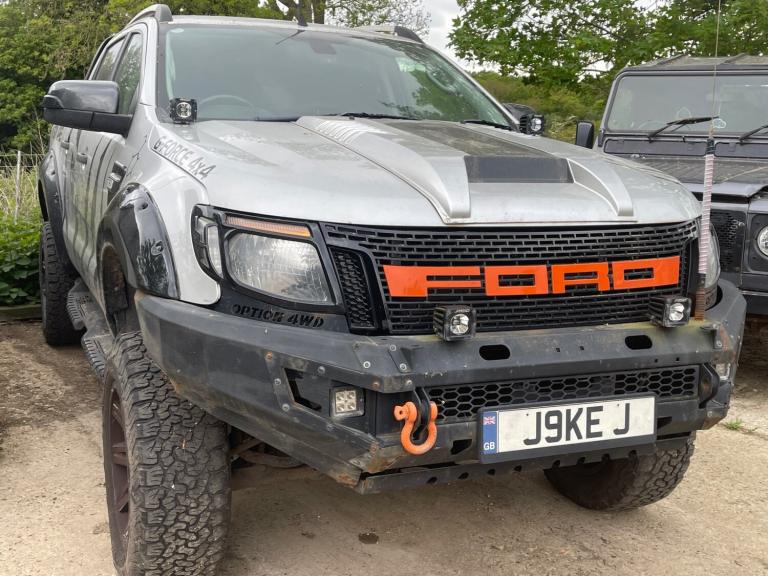 Ford Ranger Wildtrack 3.2 TDCI 4WD THOUSANDS SPENT OVER THE YEARS NEEDS ENGINE
