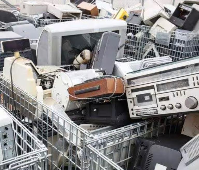 Wanted all sort of old unwanted electronics