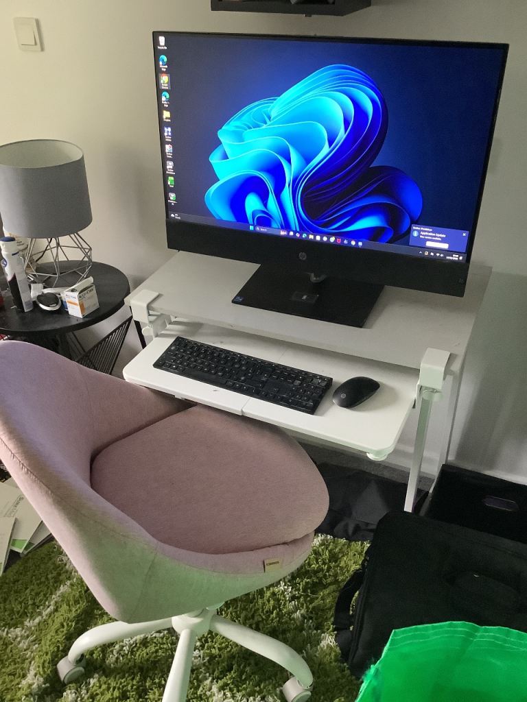 HP Pavillion All-in- One desktop computer ref 32-bixxx Windows 11