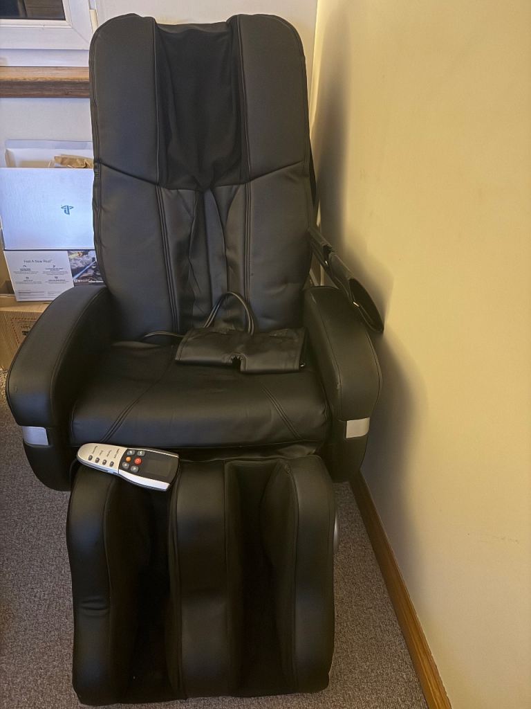FREE MASSAGE CHAIR