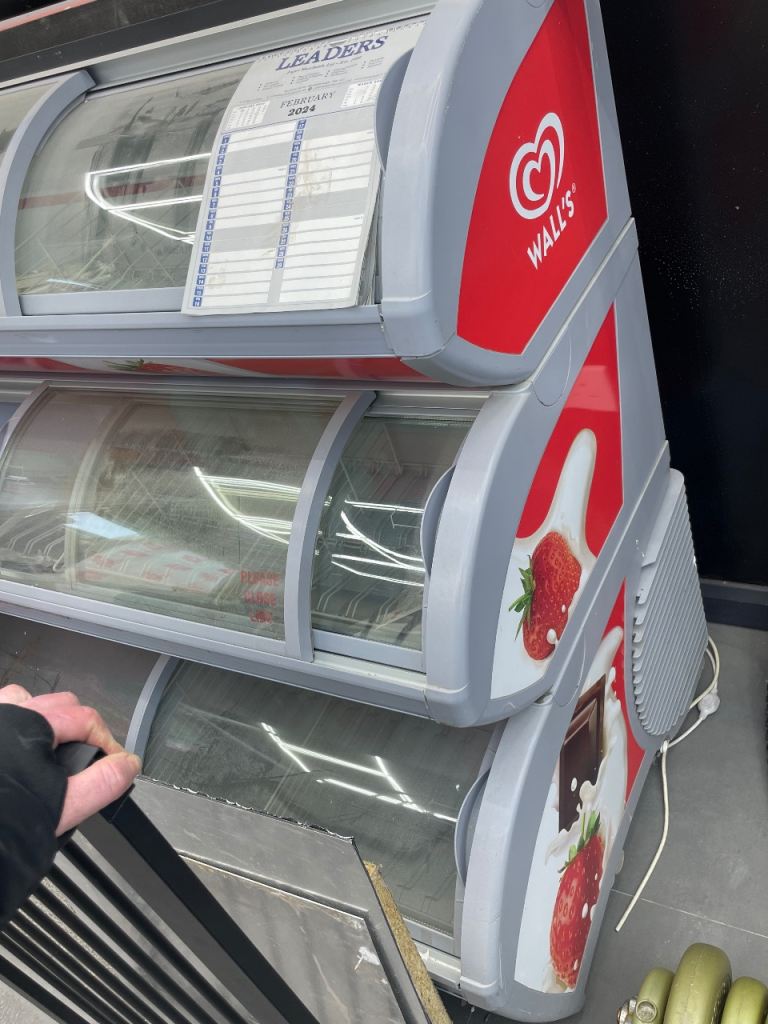 Walls Icecream freezer 