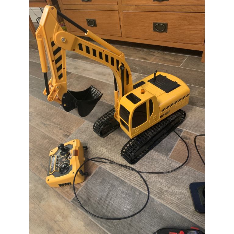 Remote control crane and digger