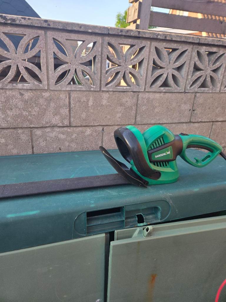 Gardenline Hedge Trimmer – Good Condition, Green
