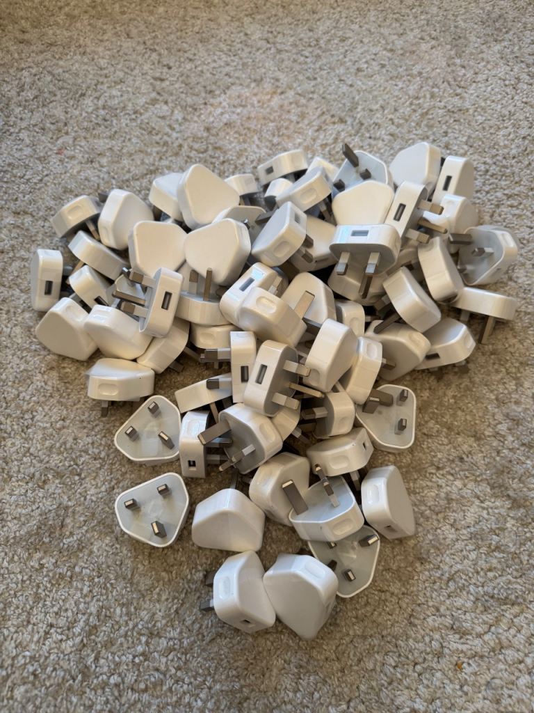 Genuine Apple Charger Plug Phone A1399 plugs