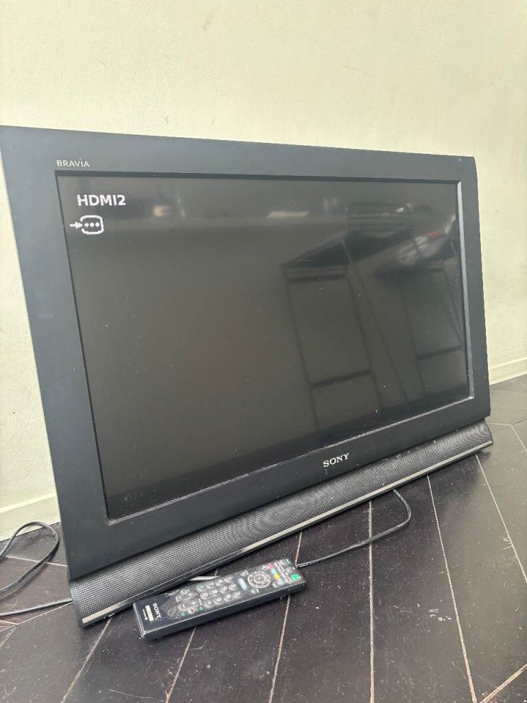 SONY 32-INCH TV - KDL-32L4000