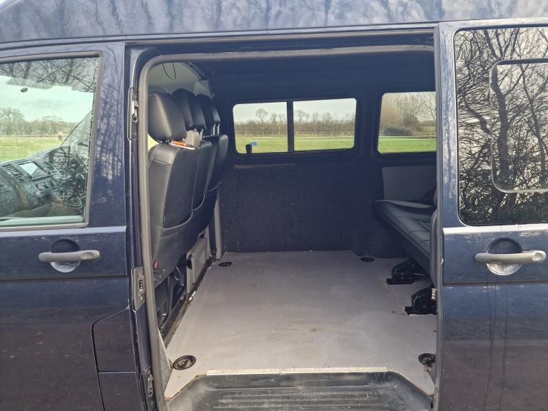 2011 VW Volkswagen Transporter Blue High Roof 6 Seat Crew Cab  Drives Perfect