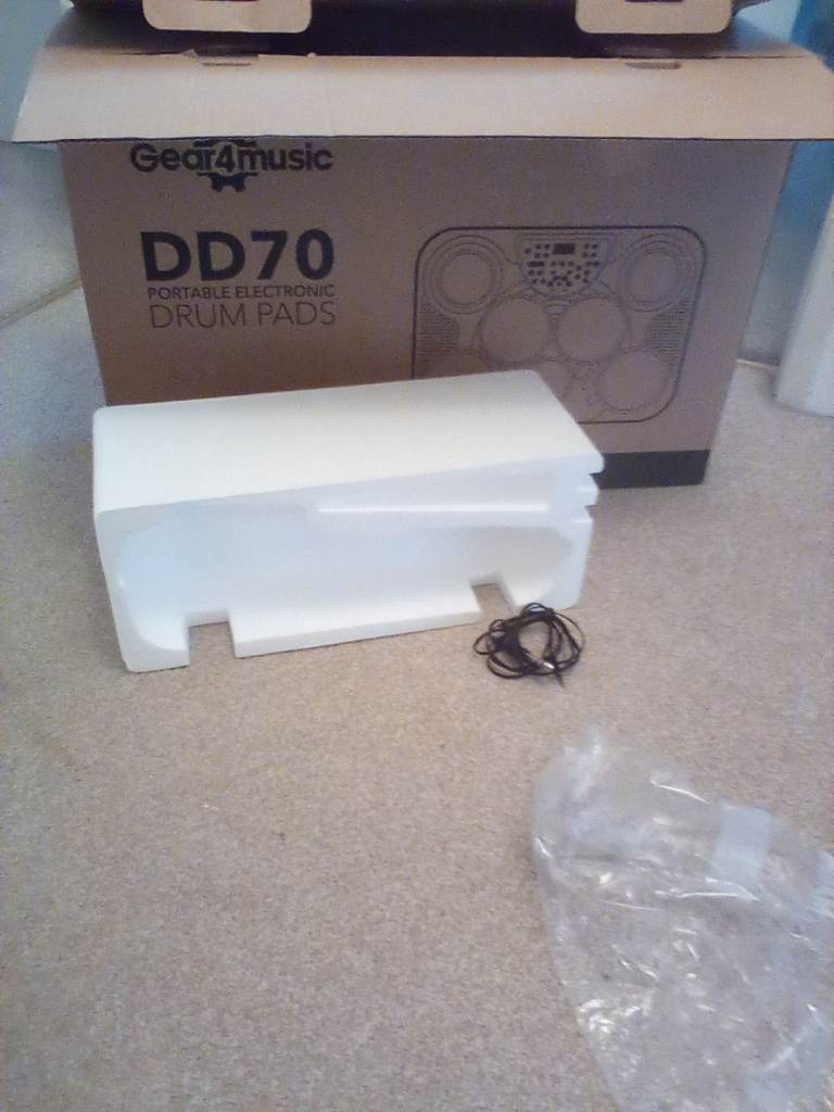 Portable electronic drum pads