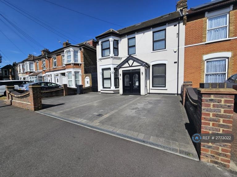 6 bedroom house in Woodlands Road, Ilford, IG1 (6 bed) (#2773022)
