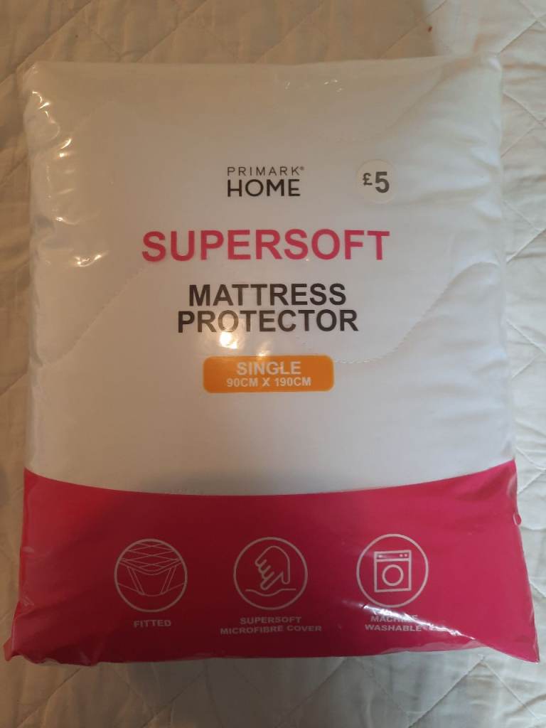 Single mattress protector BNWT