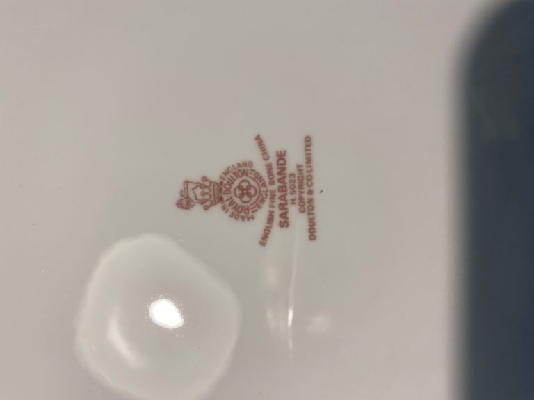 Royal Doulton 'Sarabande' dinner set